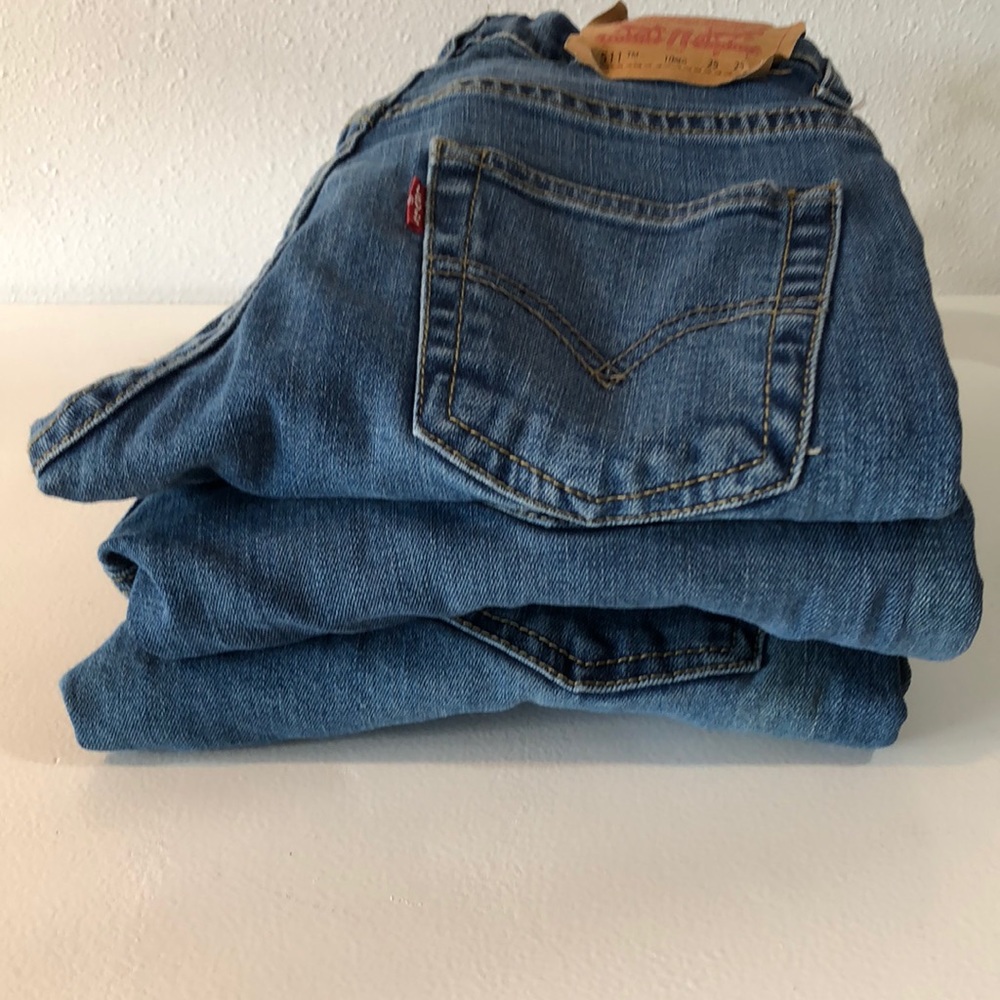 511 Levi Jeans- Slim